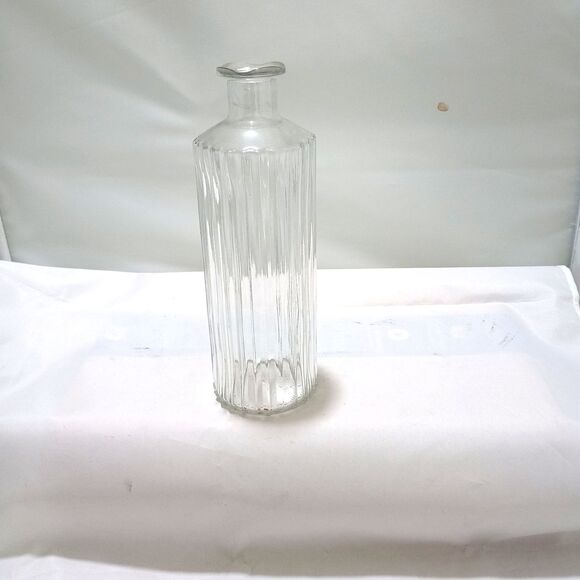 Vintage Clear Glass Decanter – Ribbed Design – 9.5" Elegant Barware / Home Décor - Picture 2 of 2